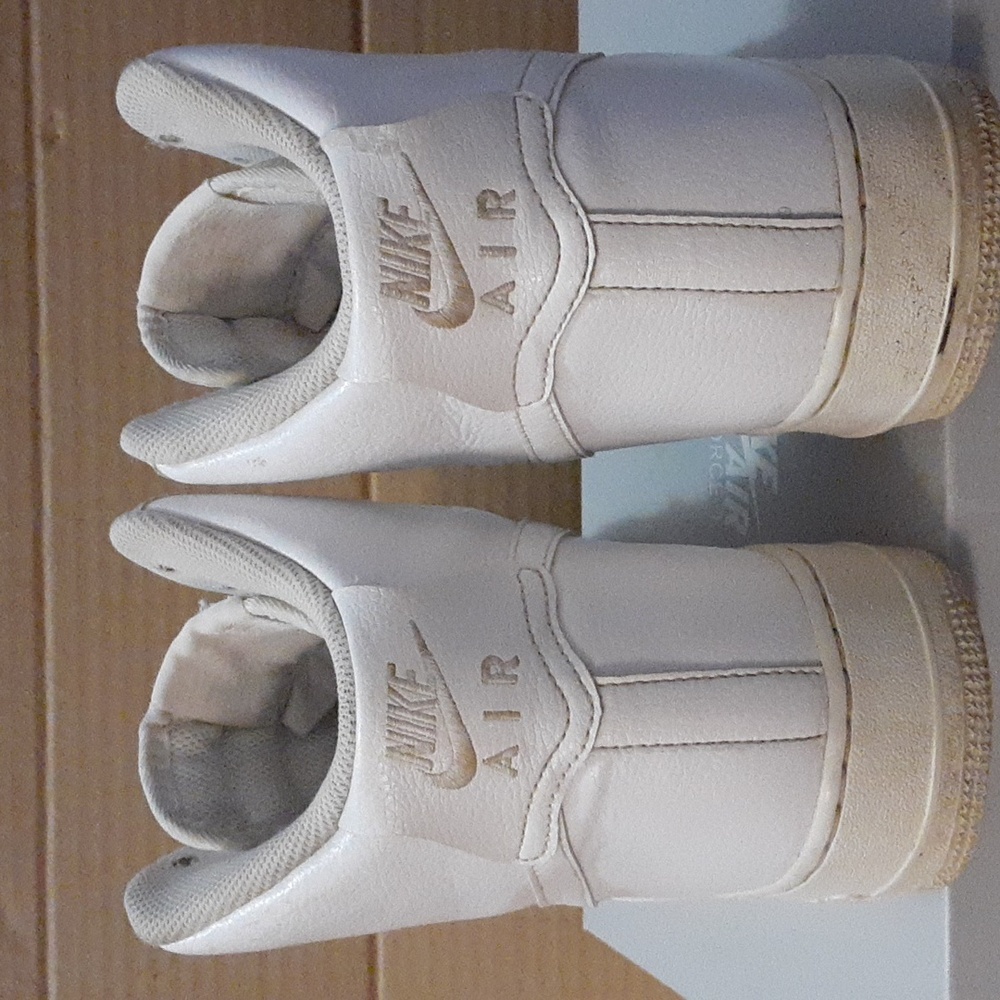 Men's size 12 Air Force One sneakers - Picture 3 of 16